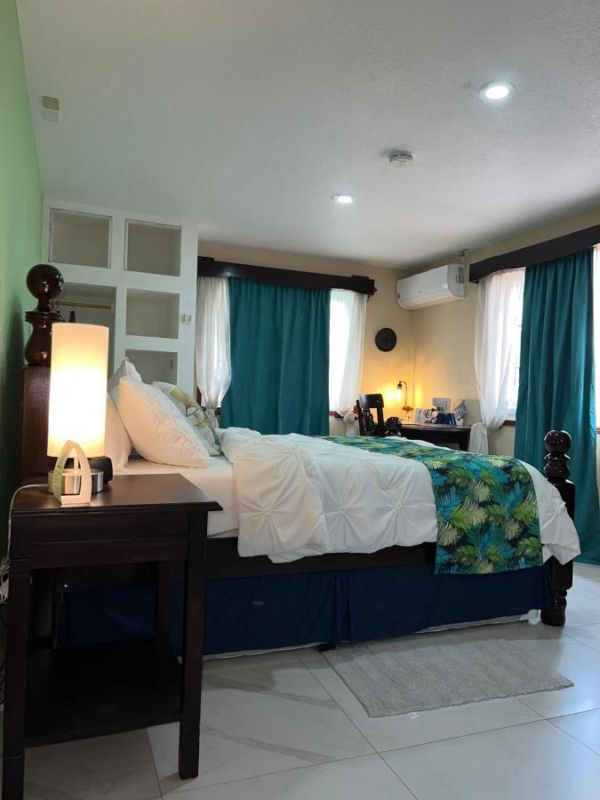 One South Place Hotel Belize City Buitenkant foto