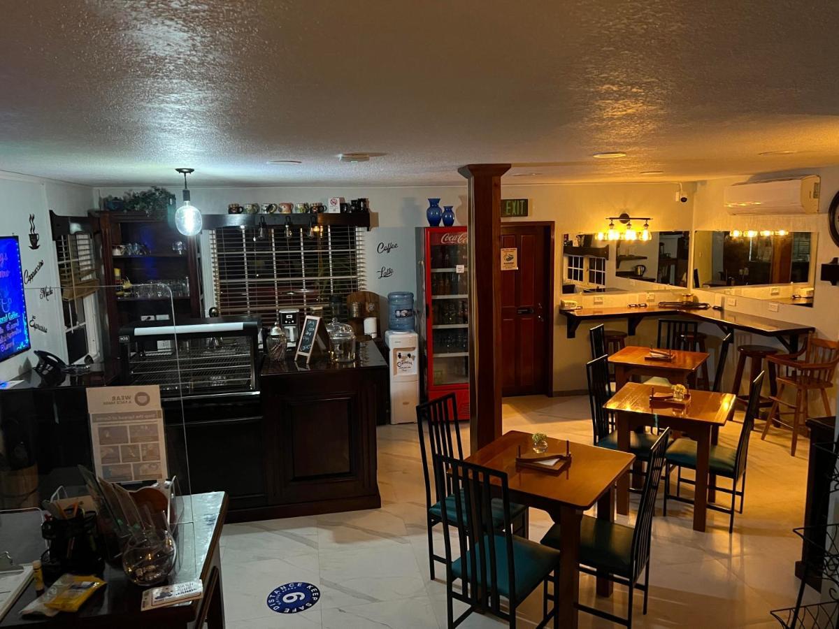 One South Place Hotel Belize City Buitenkant foto