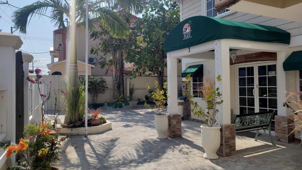 One South Place Hotel Belize City Buitenkant foto